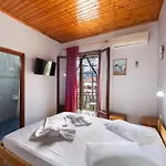 Nostos Hotel 2*
