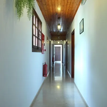 Hotel Nostos 2*