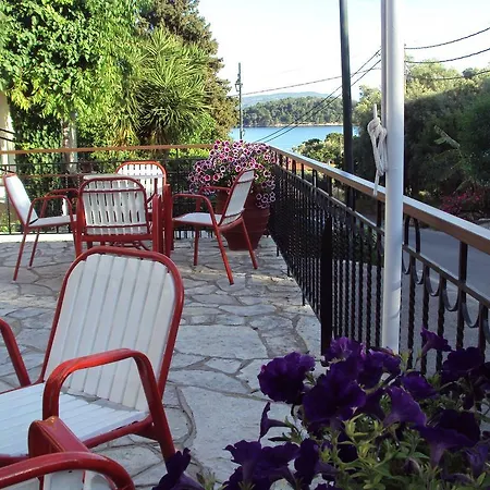 Nostos Otel