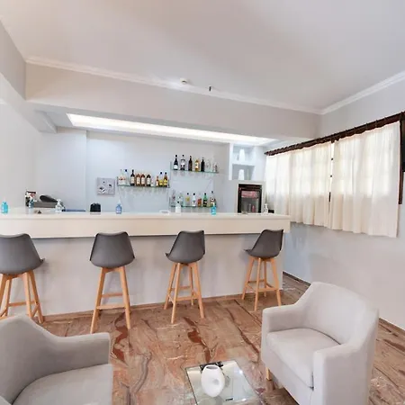 Nostos Otel 2*