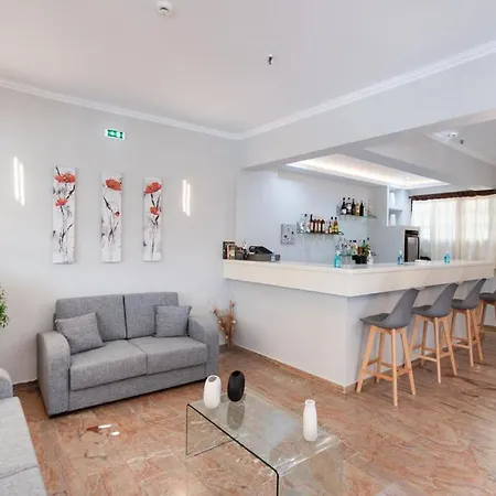 Nostos Hotel Perigiali