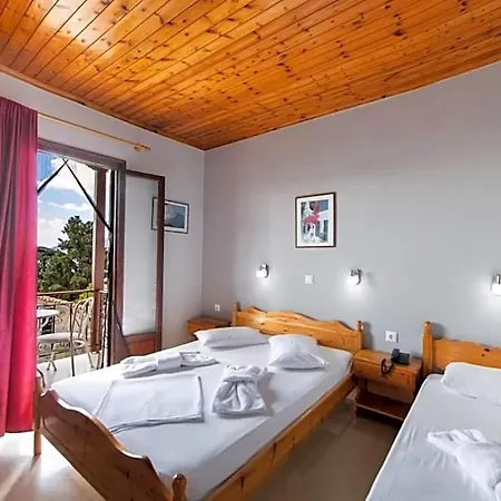 Hotel Nostos 2*